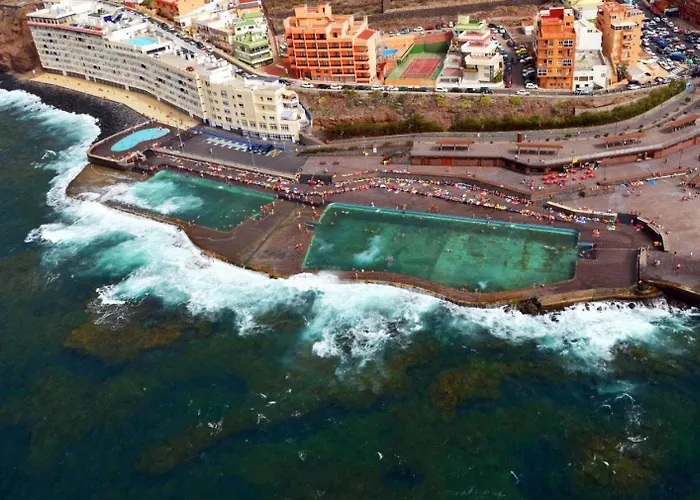 El Atico Parosa 'con Vistas Al Mar' アパート